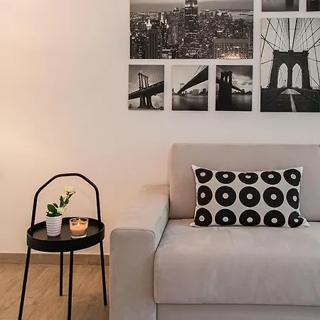 Apartament Laureliving Logge 01 *